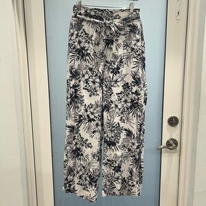 Floral navy and White Wide-Leg Pants